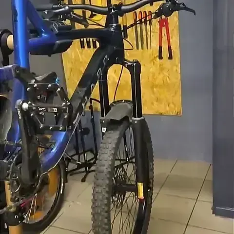 CraftBike в Instagram: Самый нелюбимый велосипед каждого мастера — это свой собственный… 😅🛠
⠀
Знакомо выражение «сапож…